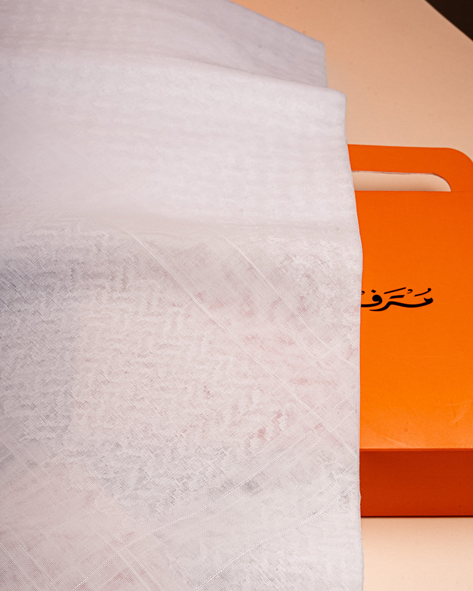 شـمـاغ مُتْرَف بـريميوم الأبيض