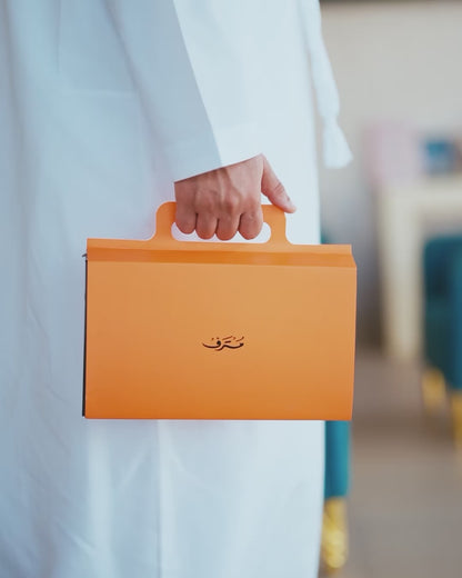 شـمـاغ مُتْرَف بـريميوم الأبيض